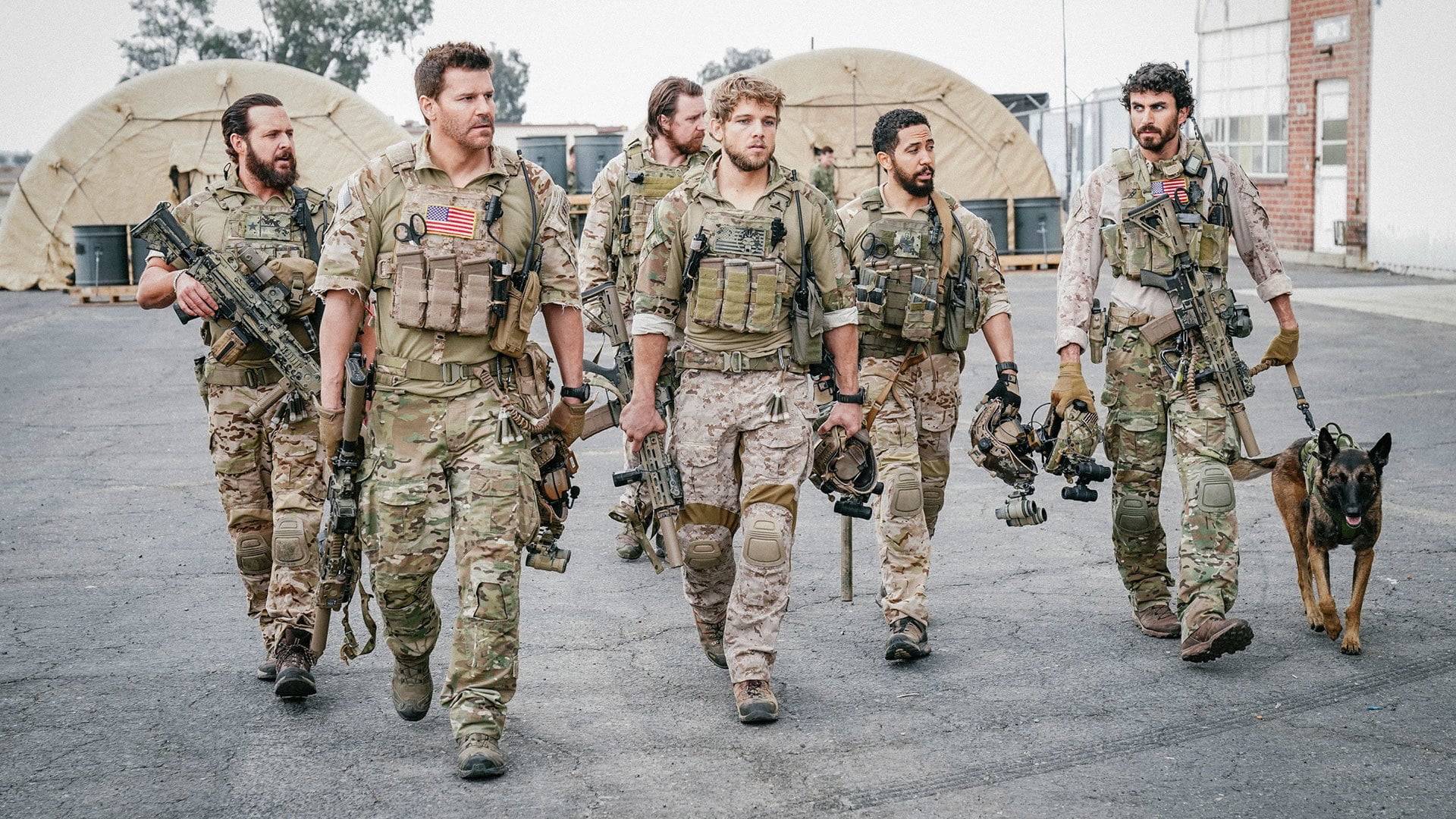 SEAL Team Saison 1 (2017) — CinéSéries